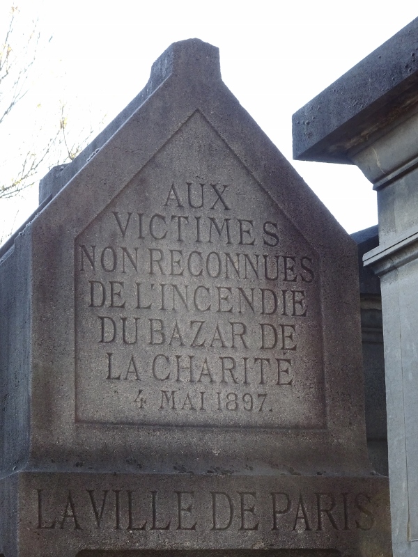 Cimetière du Père Lachaise APPL Victimes de l'incendie du Bazar de